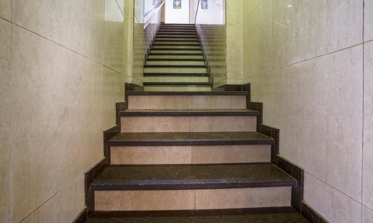 Hotel Treebo Atithi Malad Mumbai