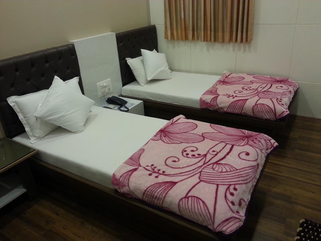 Hotel Oasis Mumbai