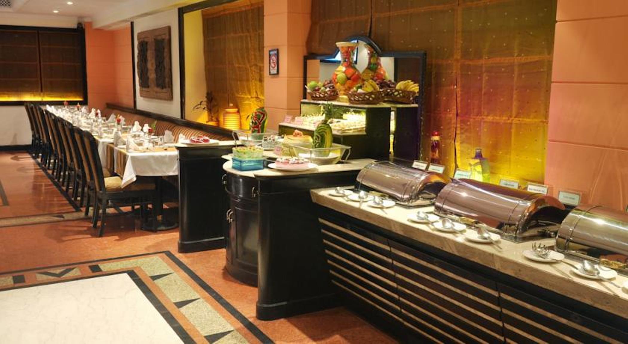 Fariyas , Colaba Hotel 4*