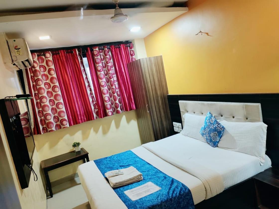Golden Galaxy - Santacruz East 2*