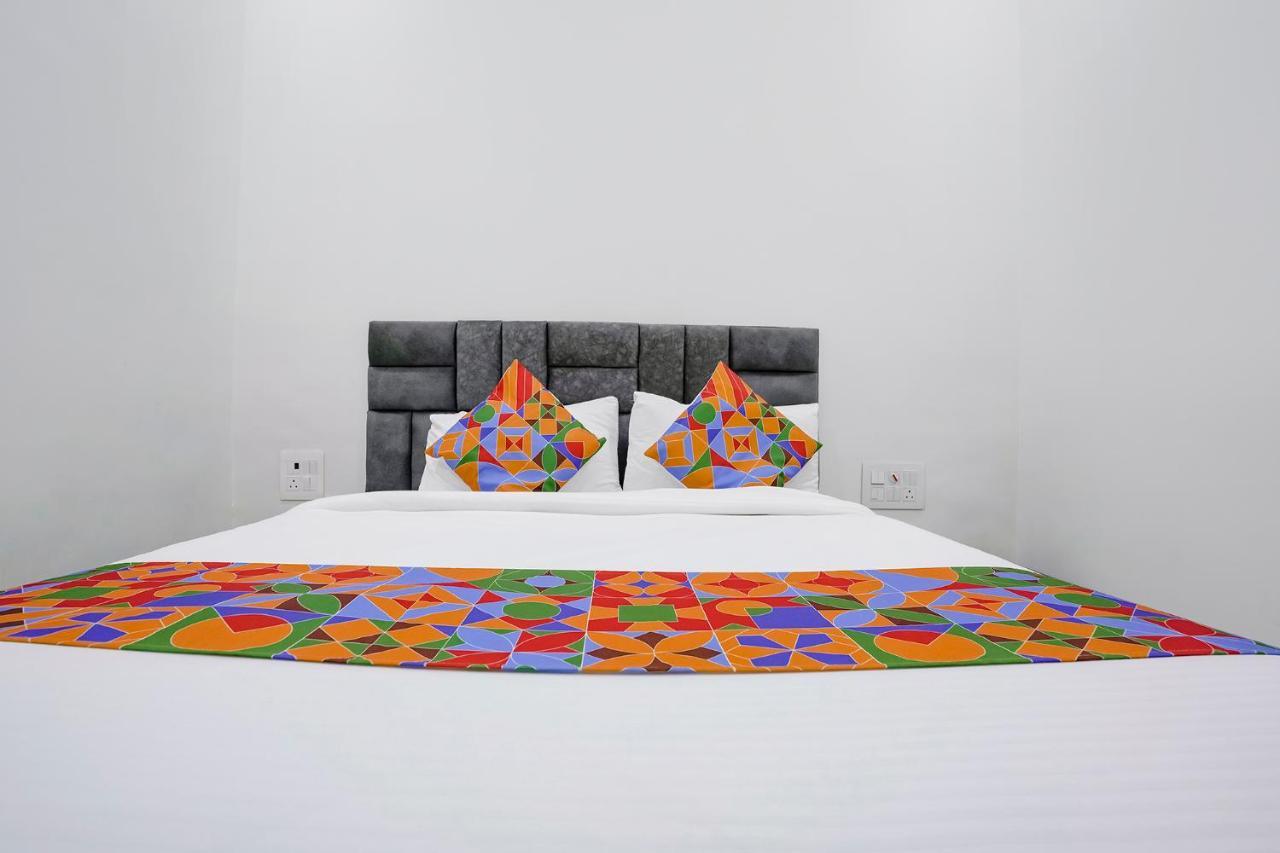 Fabexpress Bhau Residency - Nr International Airport Hotel Mumbai
