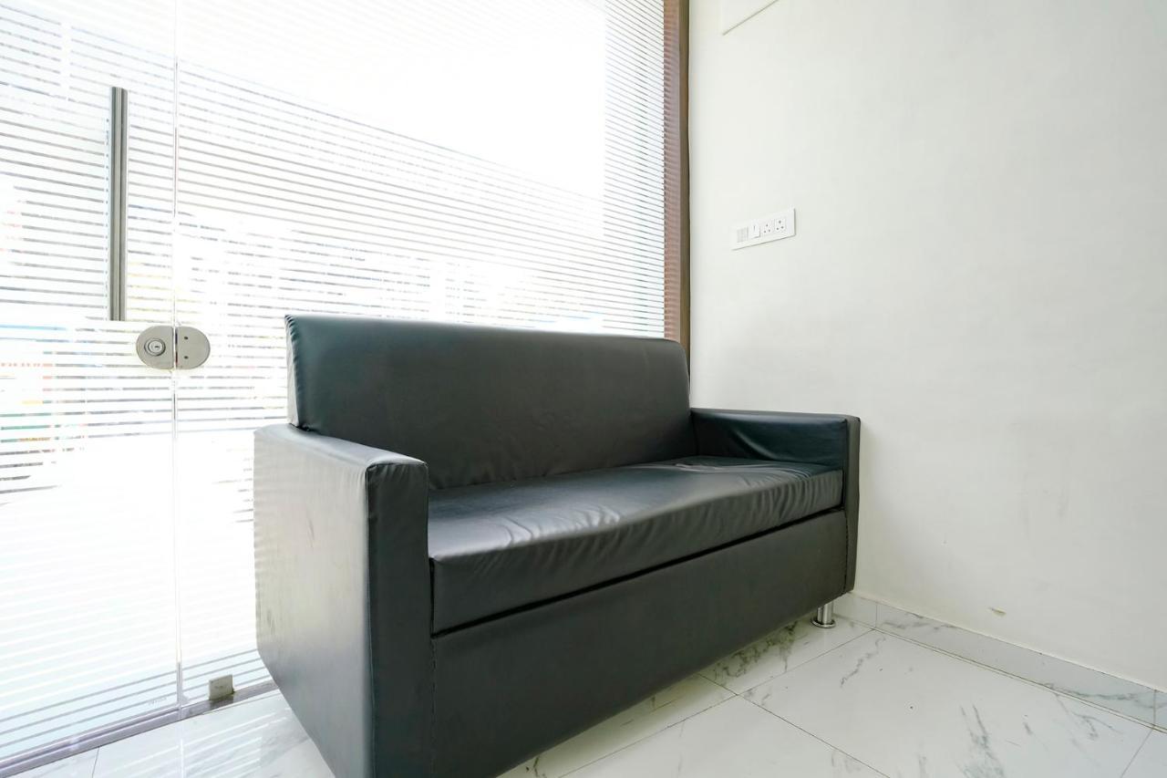 Hotel Fabexpress Bhau Residency - Nr International Airport 3*