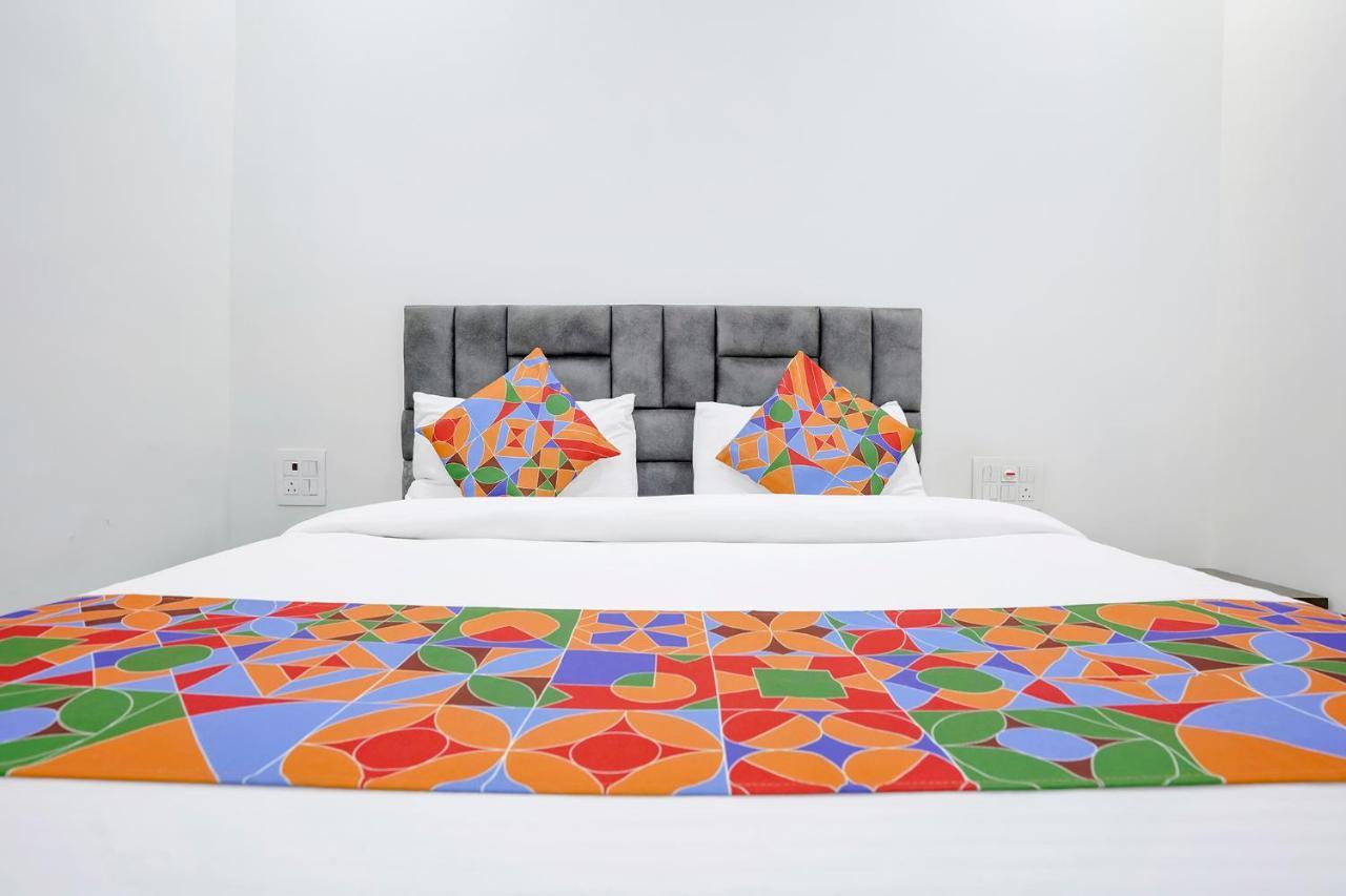 Fabexpress Bhau Residency - Nr International Airport Hotel