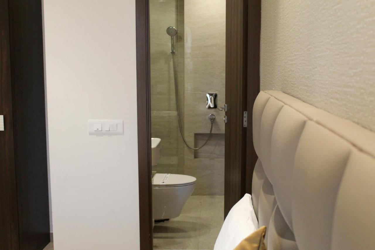 Apartment Maxxvalue Hiranandani Powai