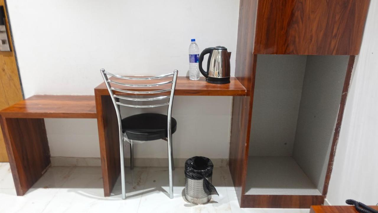 Hotel Palms Residency, Chembur 3*