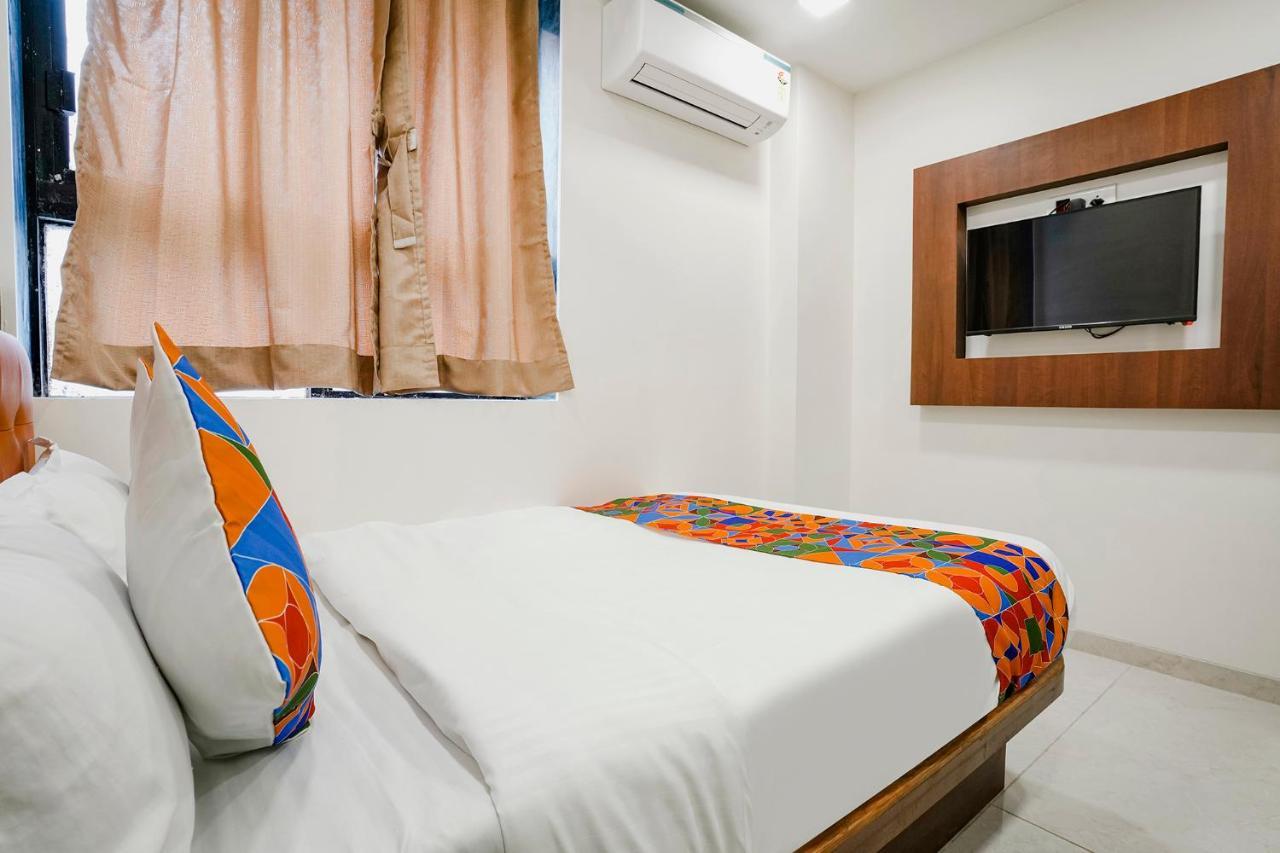 Hotel Fabexpress Varsha Residency