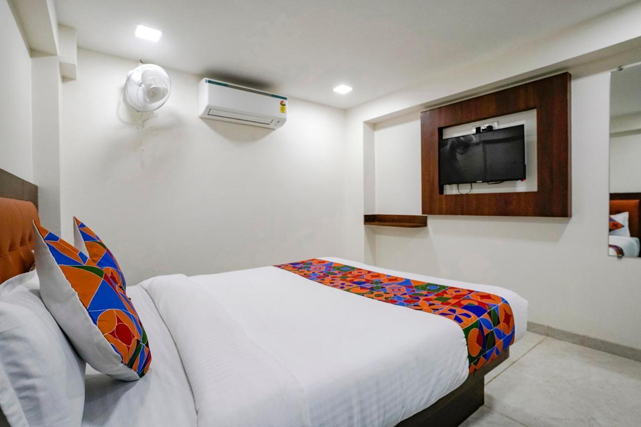 Hotel Fabexpress Varsha Residency Mumbai