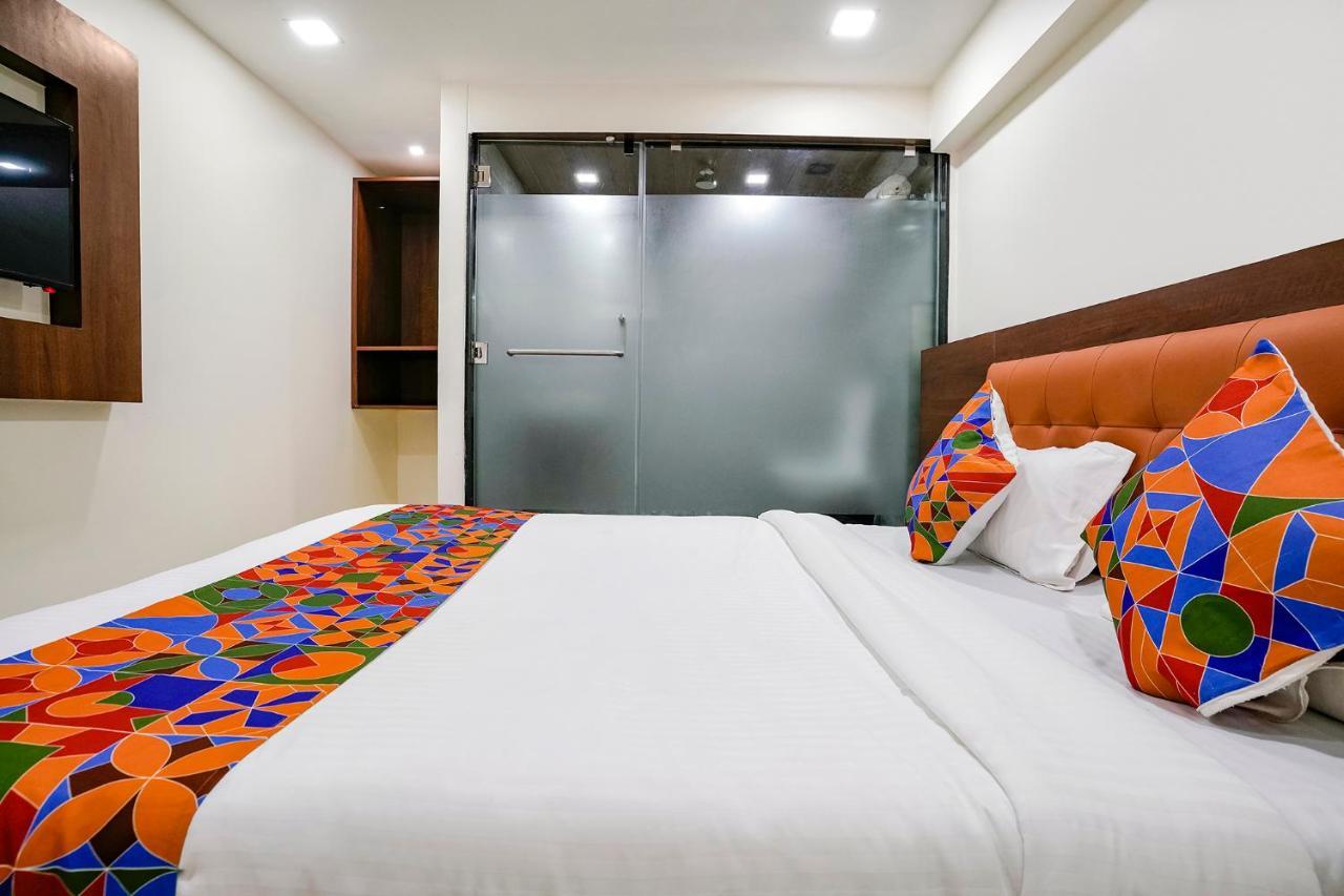 Fabexpress Varsha Residency Hotel 3*