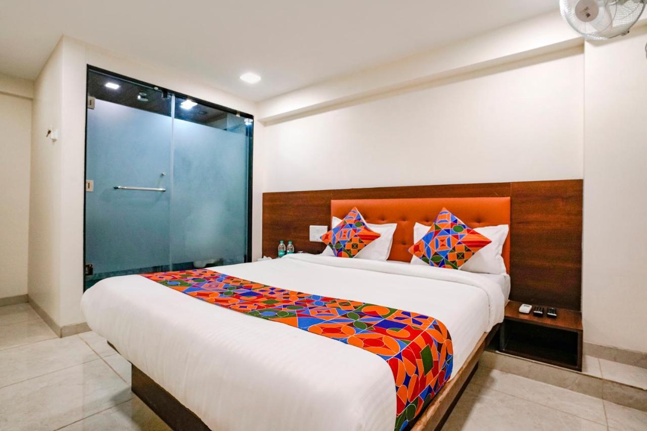 Fabexpress Varsha Residency Hotel