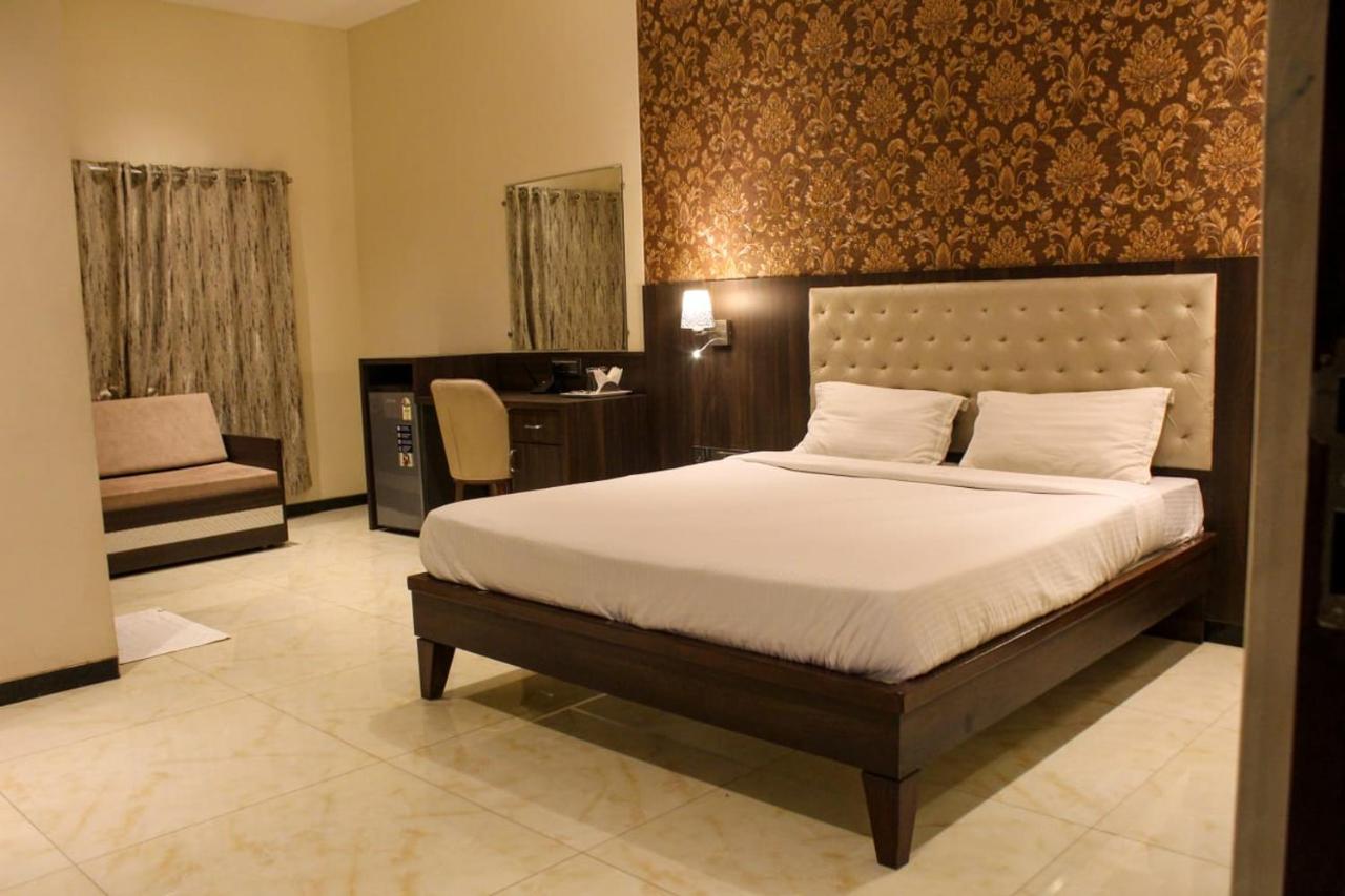 Shubham 3* Mumbai