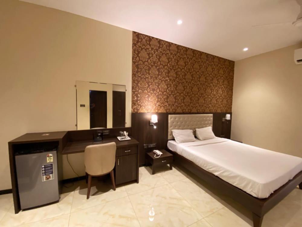 Hotel Shubham 3*