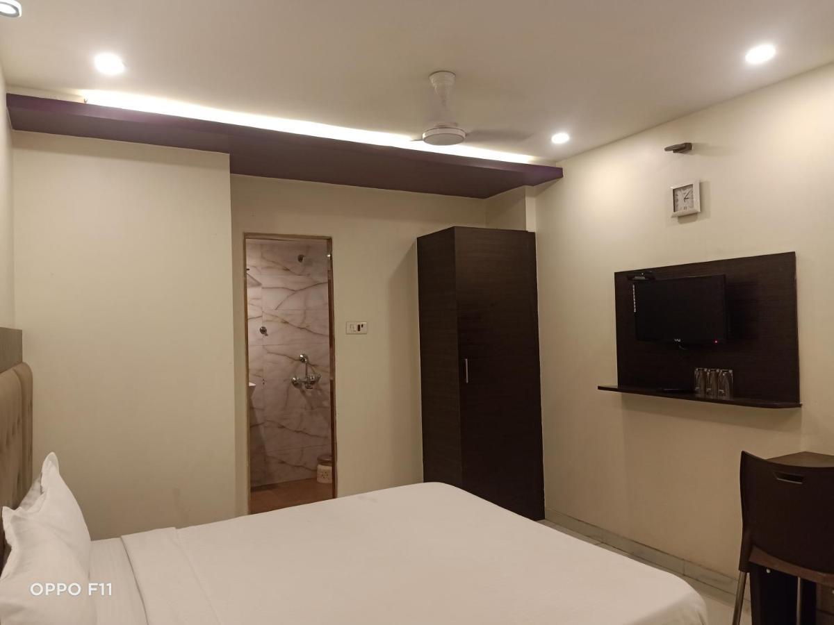 Bkc Palace - Jio World Convention Center And Us Visa Center హోటల్ బి కే సి ప్యాలెస్ ఇన్ Hotel 2*
