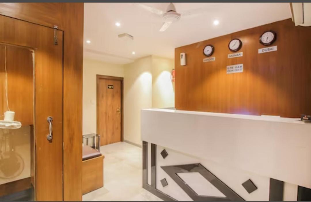 Hotel Deluxe Residency