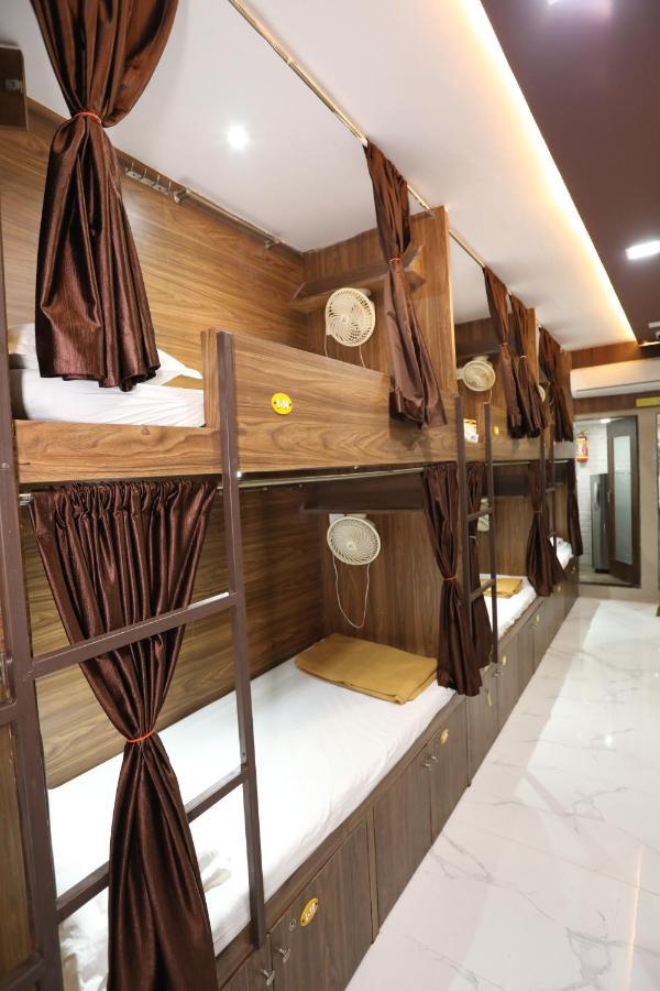 Hostel Mango Marol
