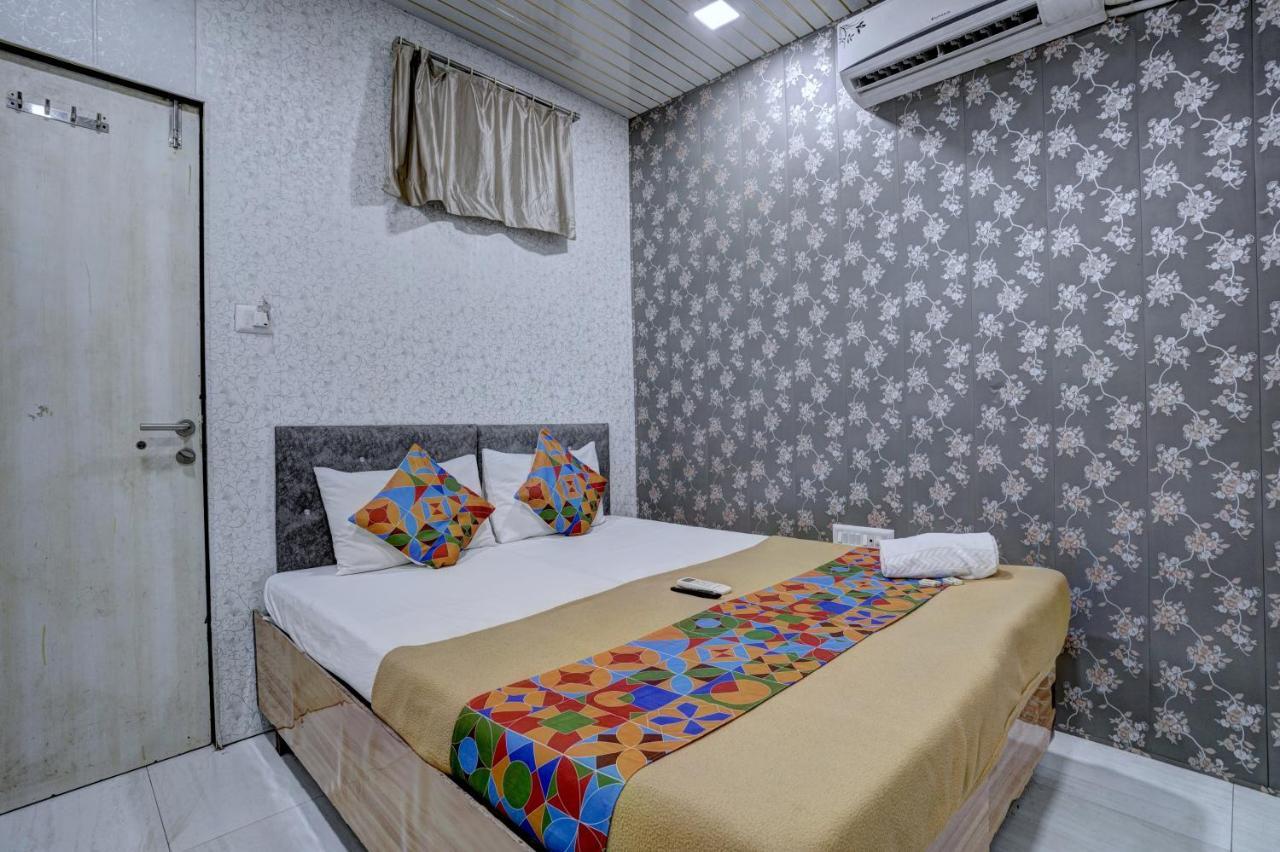 Saini,mumbai Hotel