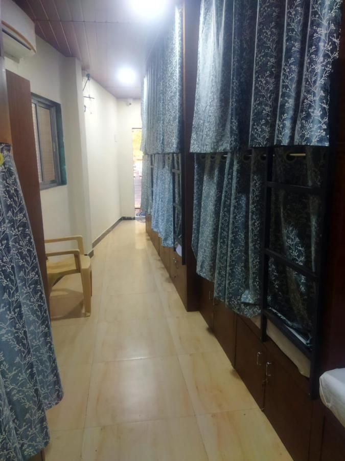 Hostel Dc Dormitory Asalpha Metro *