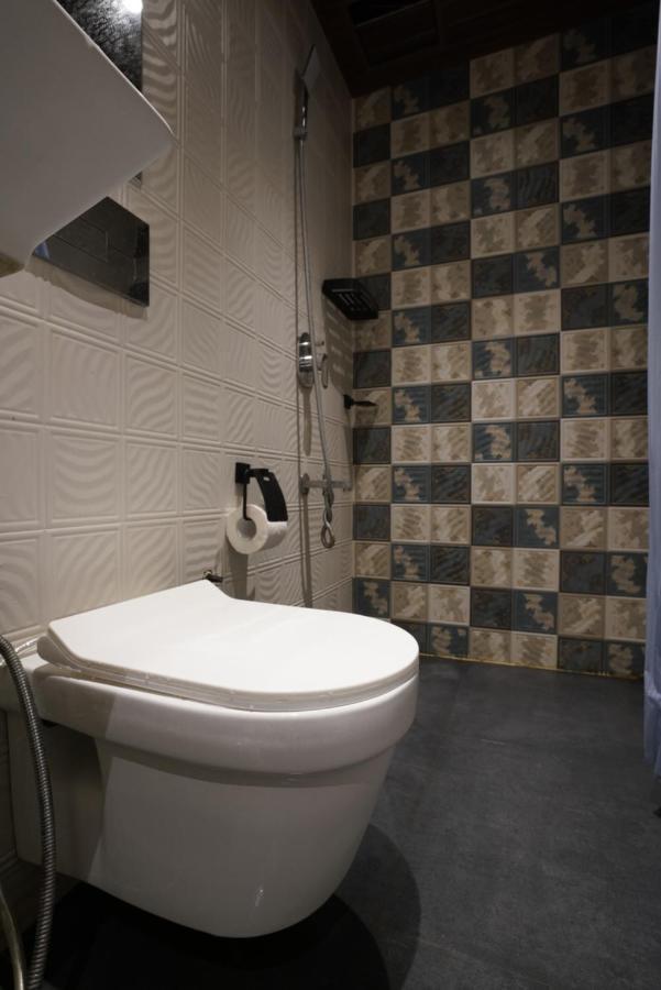 Hotel Palm Springs - Gorai
