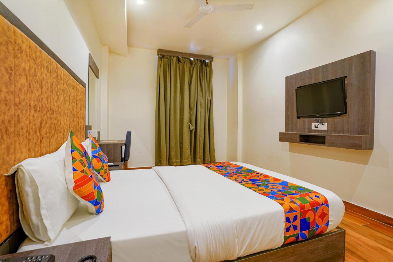 Fabhotel Royal Palace I Hotel Mumbai