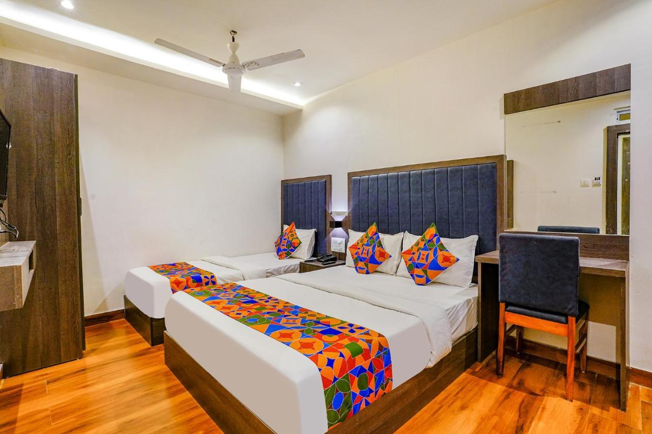 Fabhotel Royal Palace I Hotel Mumbai