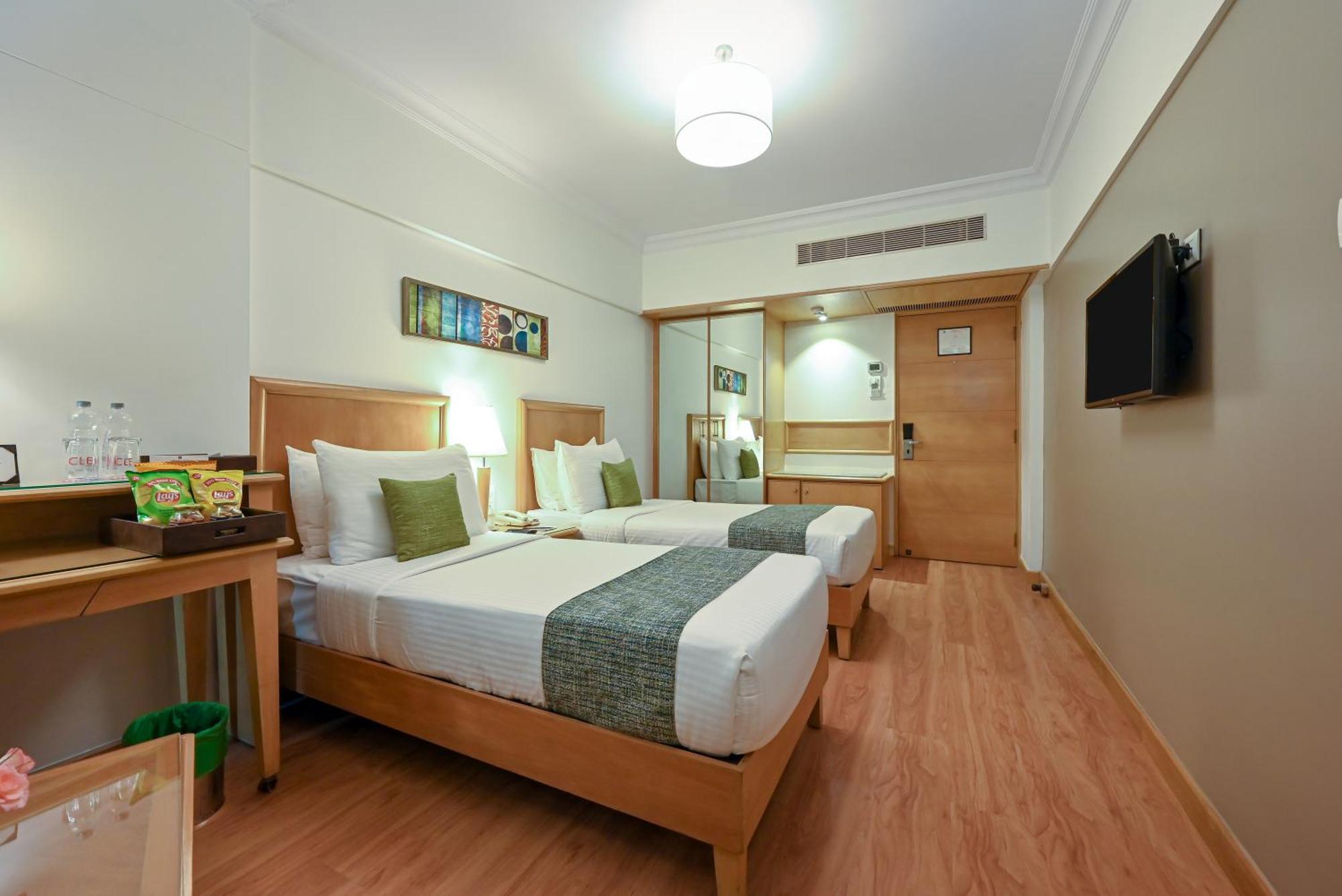 Fariyas , Colaba 4* Mumbai