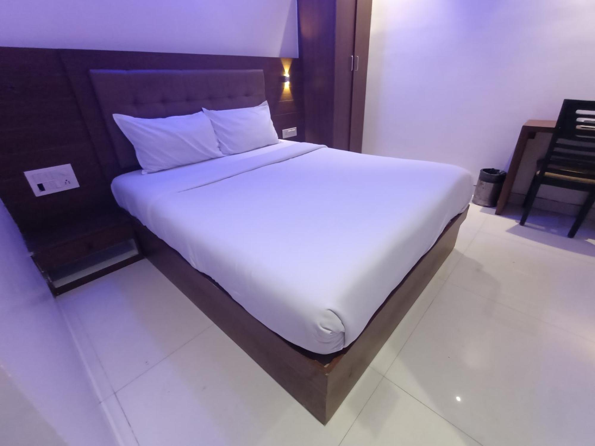 Hotel Embassy - Bandra Kurla Complex - Bkc