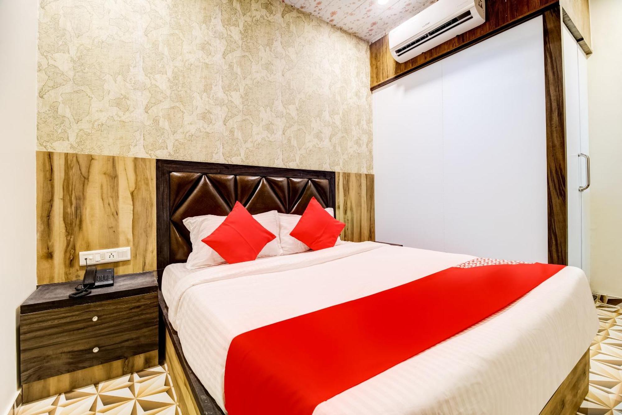 Oyo Flagship Qubic 4* Mumbai