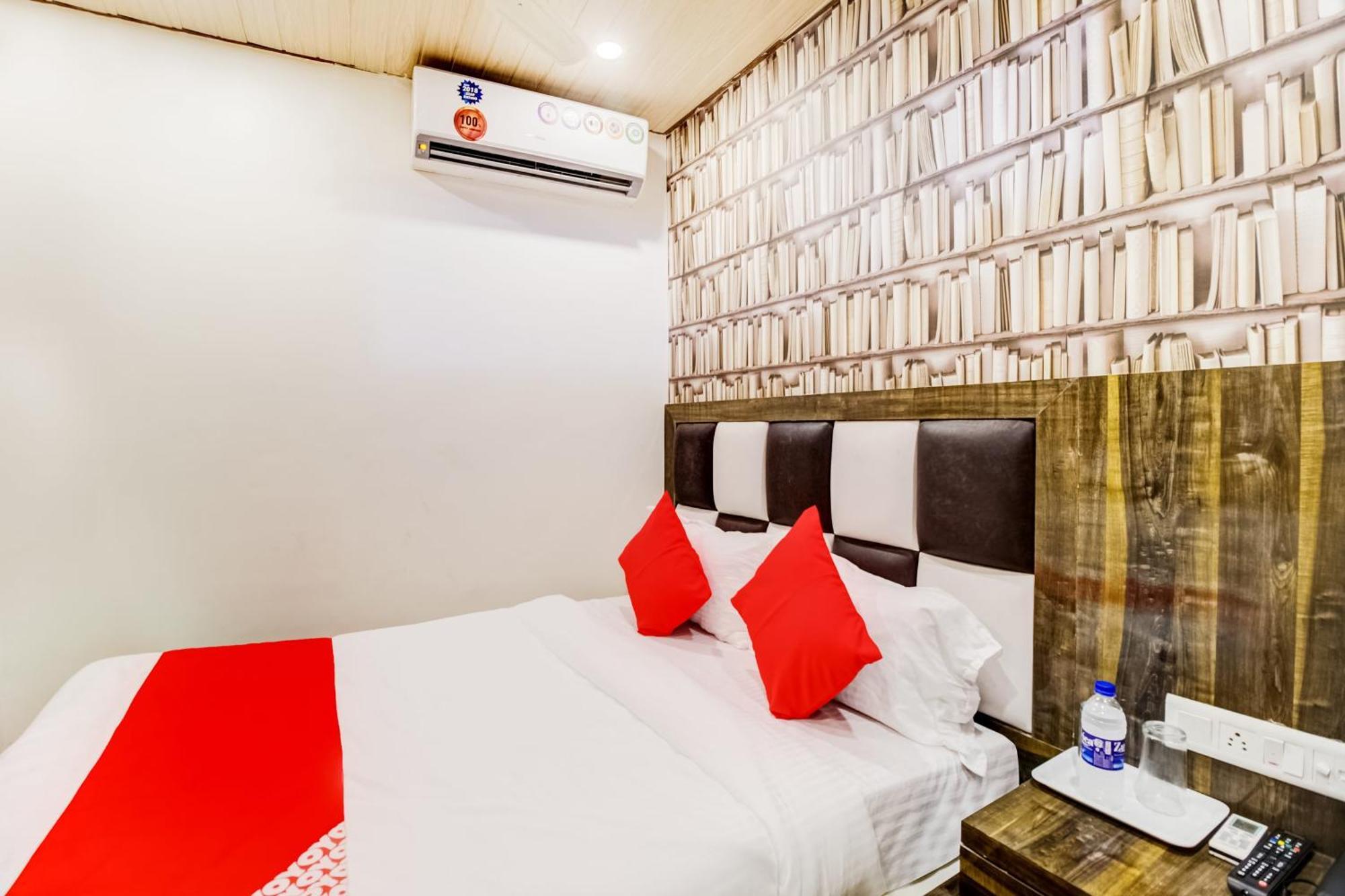 Hotel Oyo Flagship Qubic