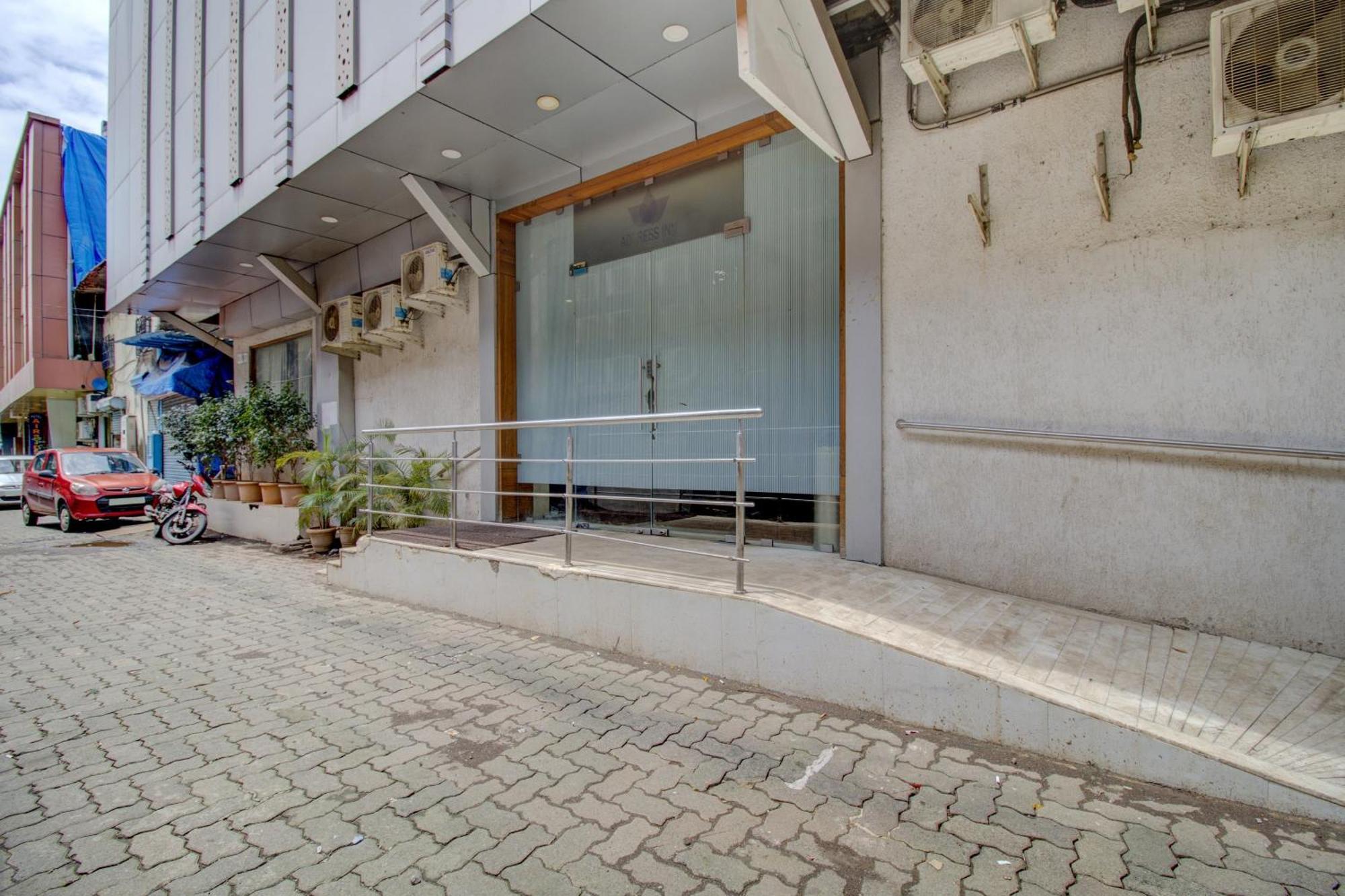 Hotel O Address 4*