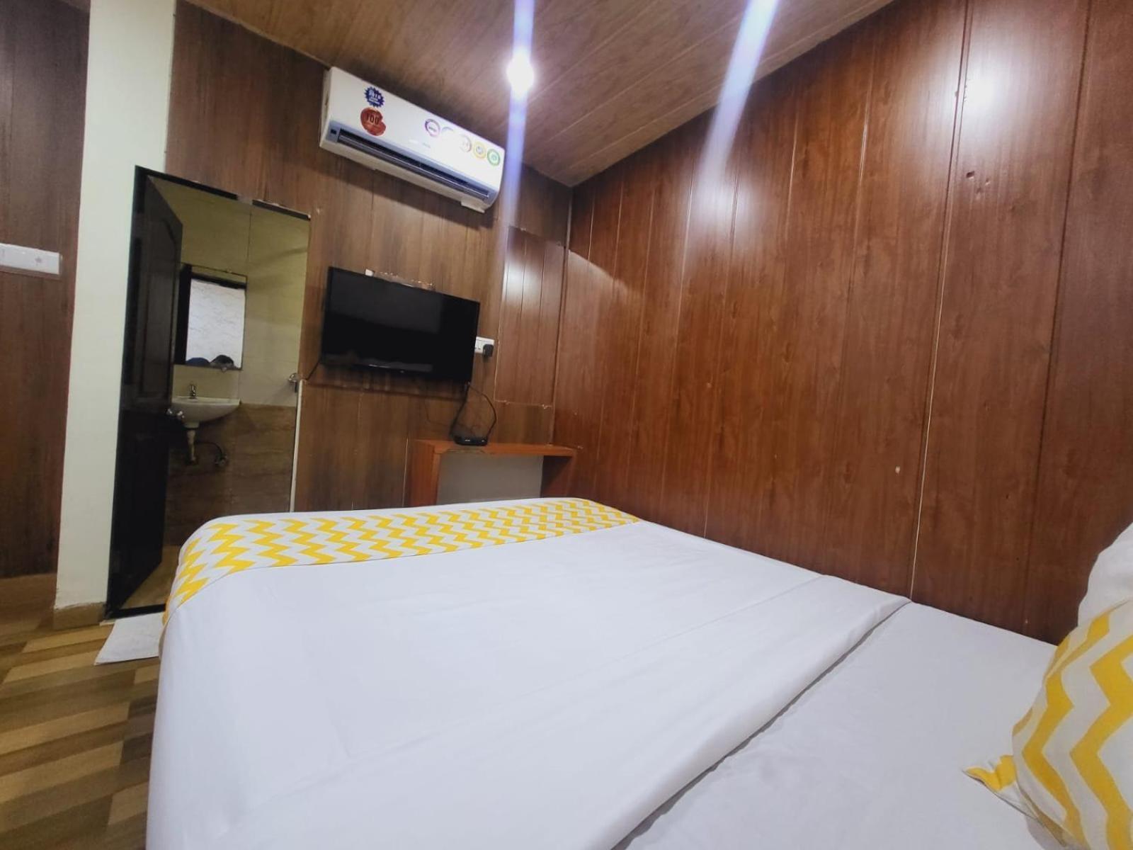 Airport Residency Bed & Breakfast 3*