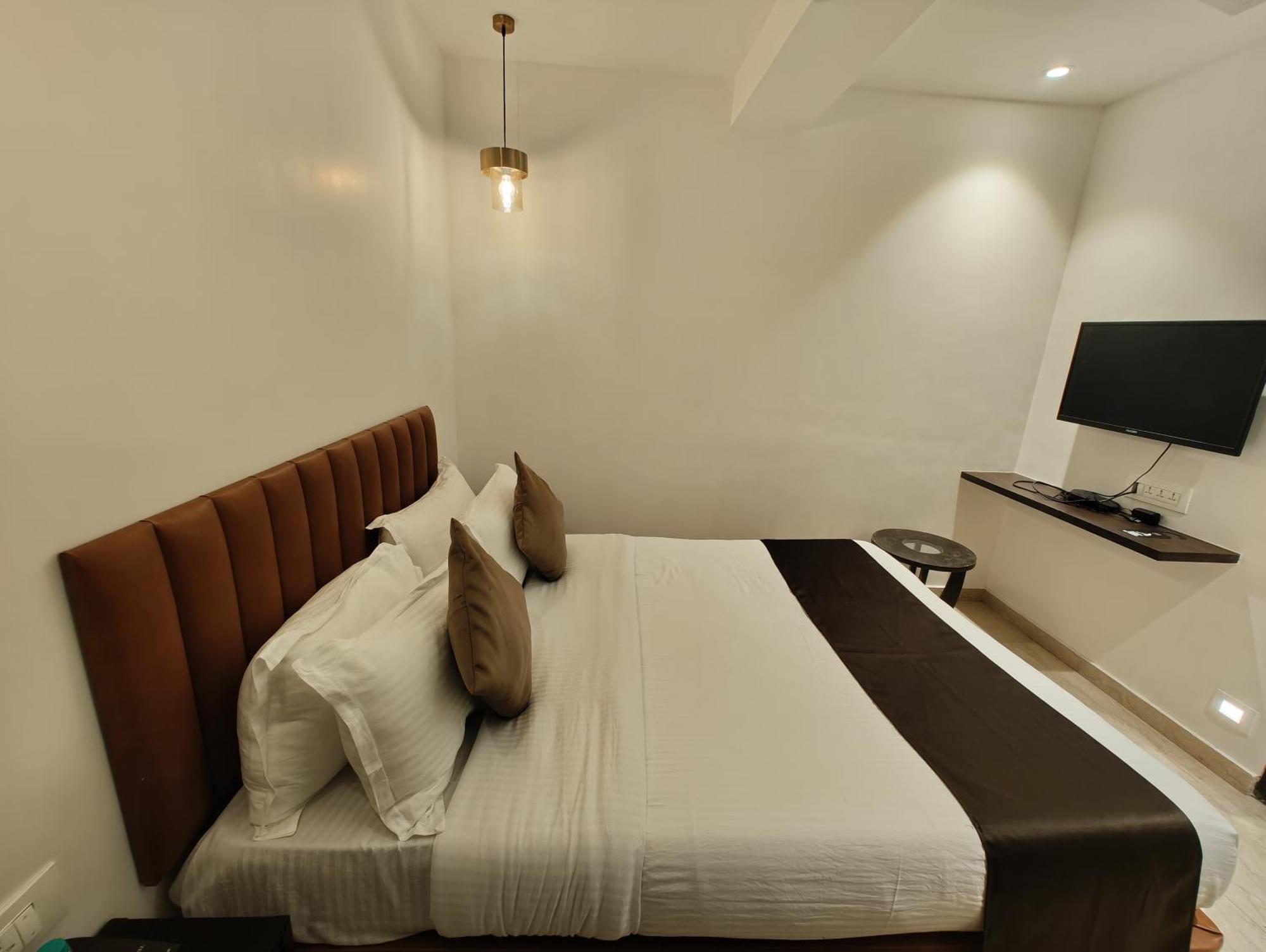 Hotel The Majlis - Colaba