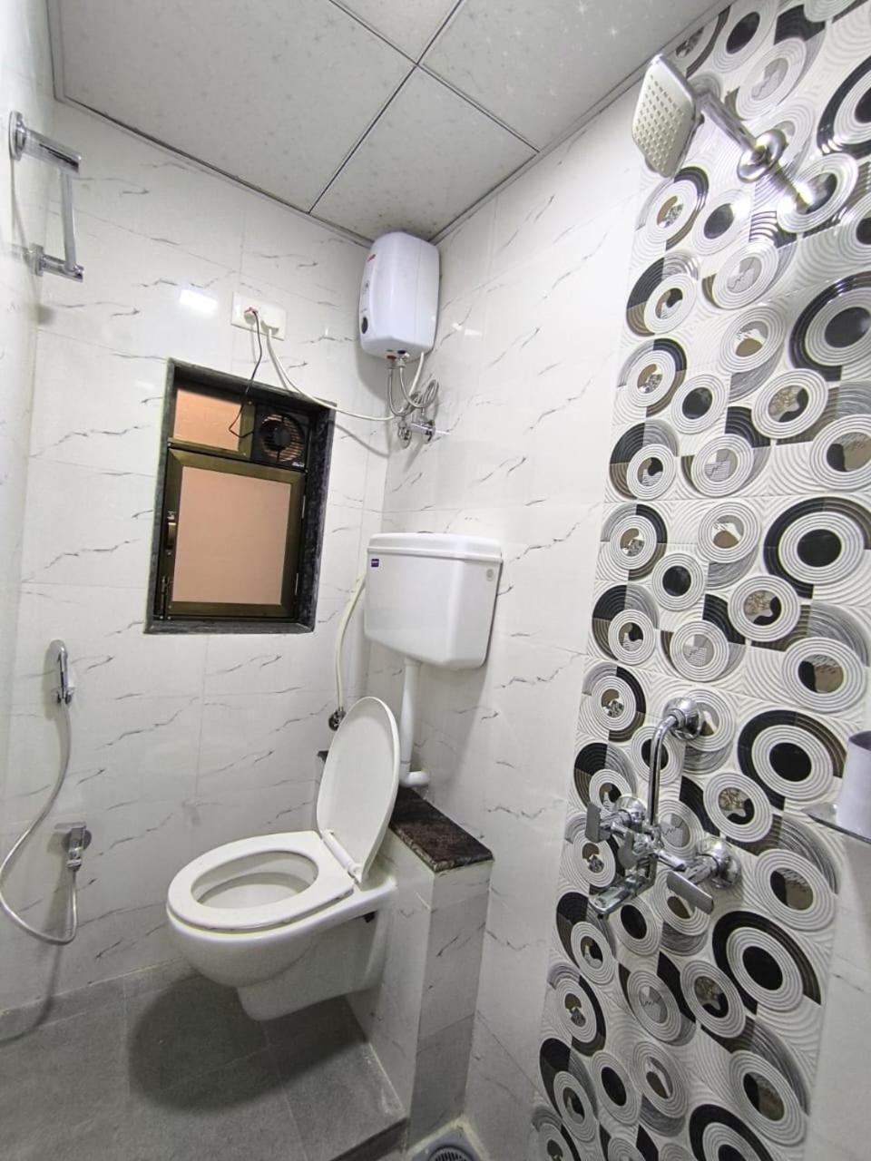 Sapna Lodging & Boarding Hotel 2*