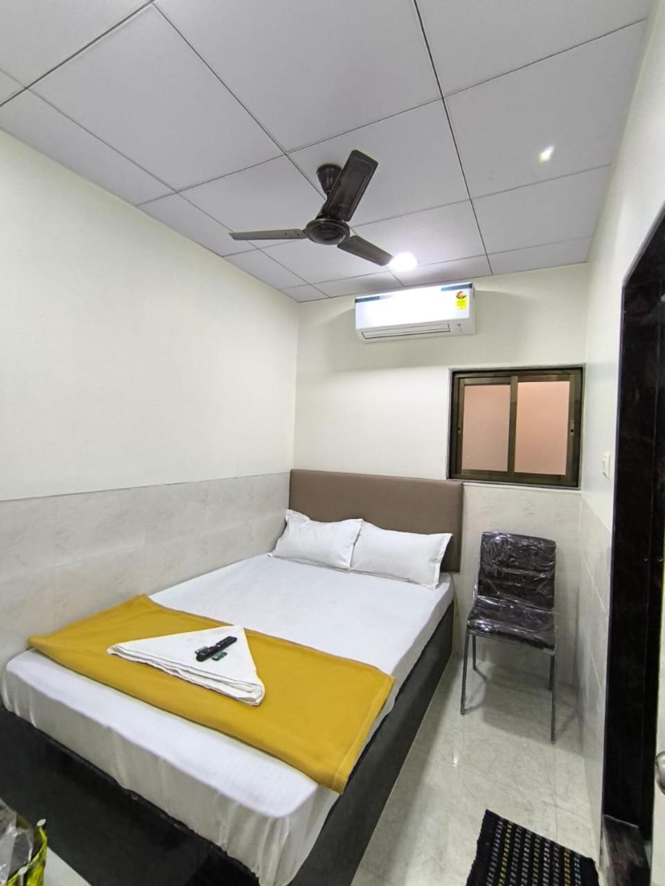 Sapna Lodging & Boarding Hotel Mumbai