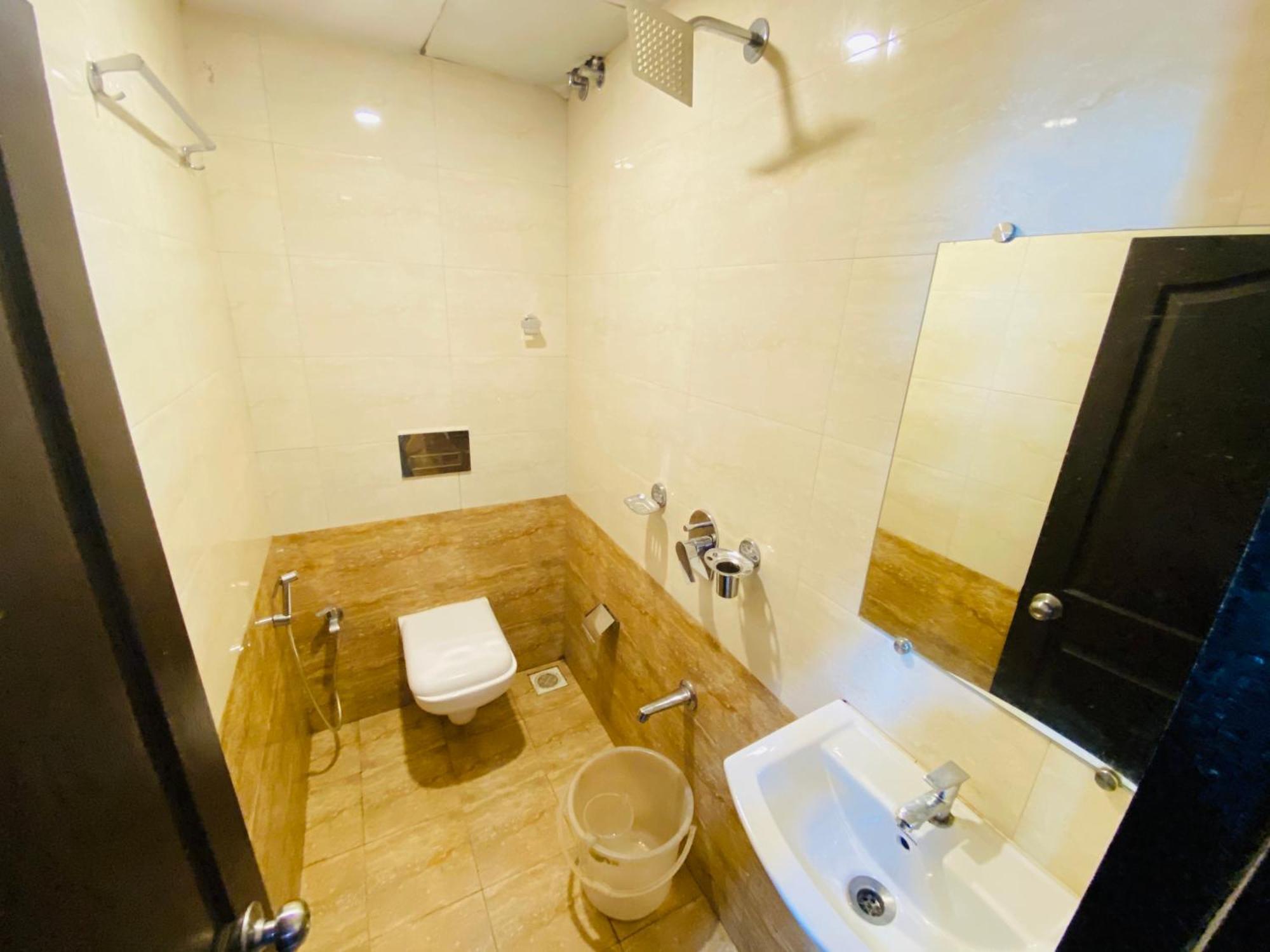 Airport Residency Bed & Breakfast 3*