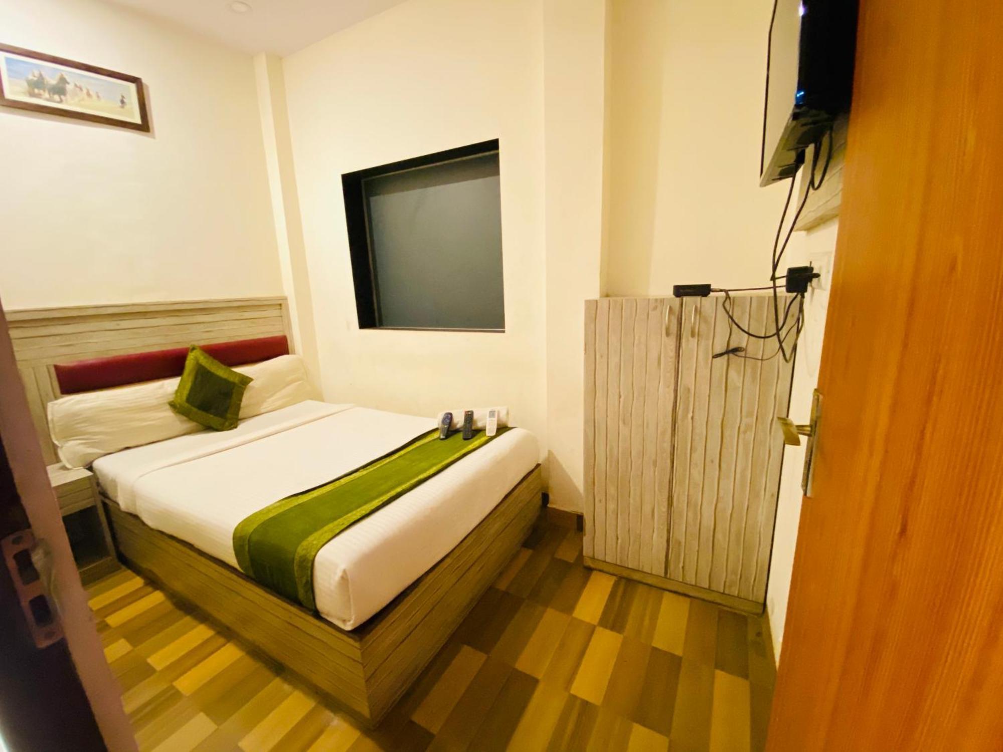 Airport Residency 3*