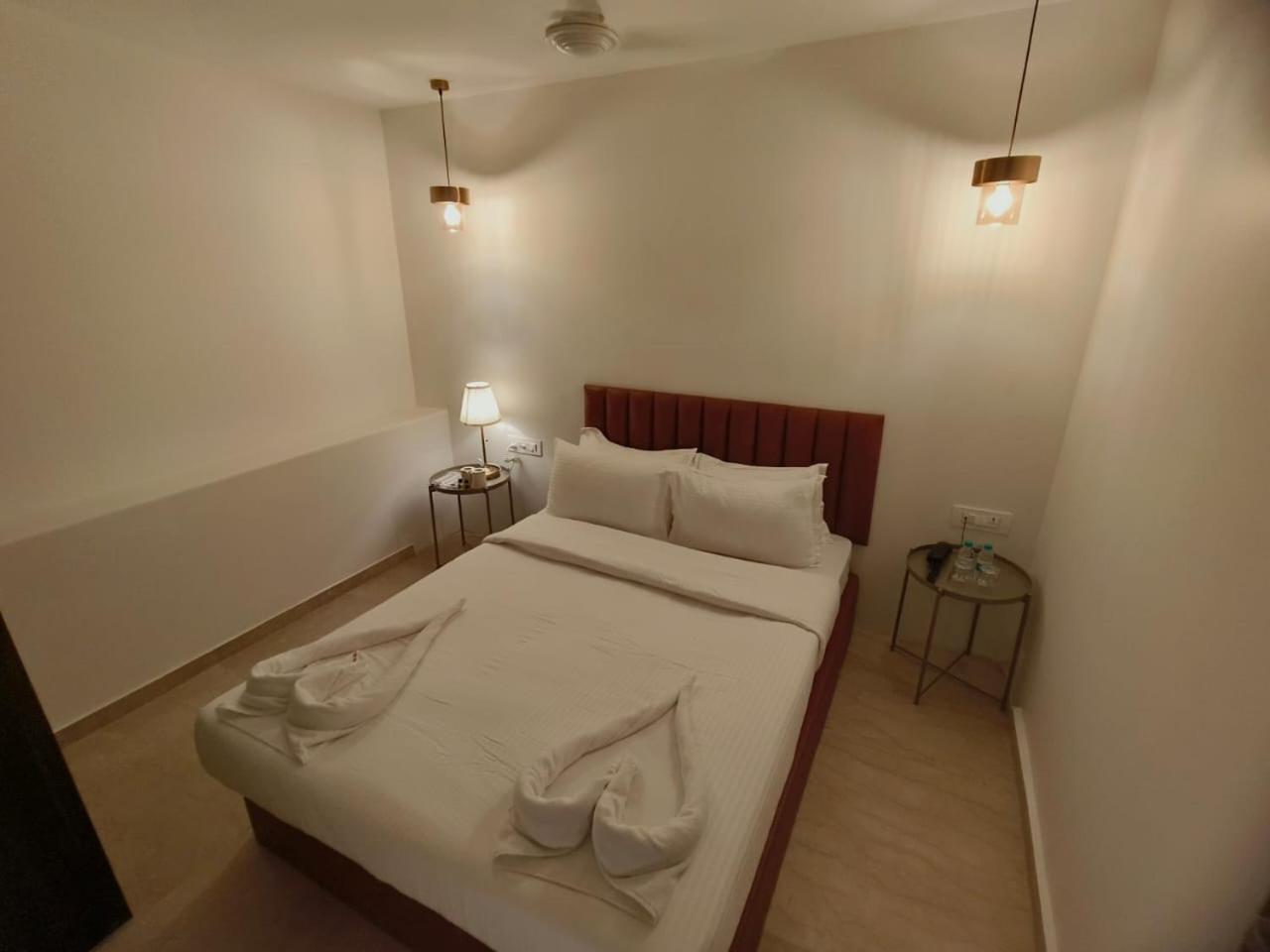 Hotel The Majlis - Colaba