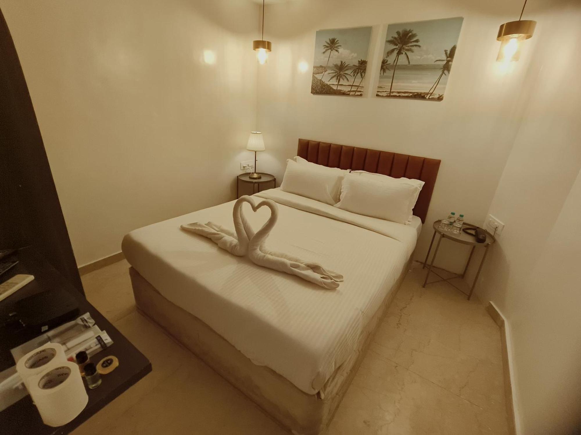 The Majlis - Colaba