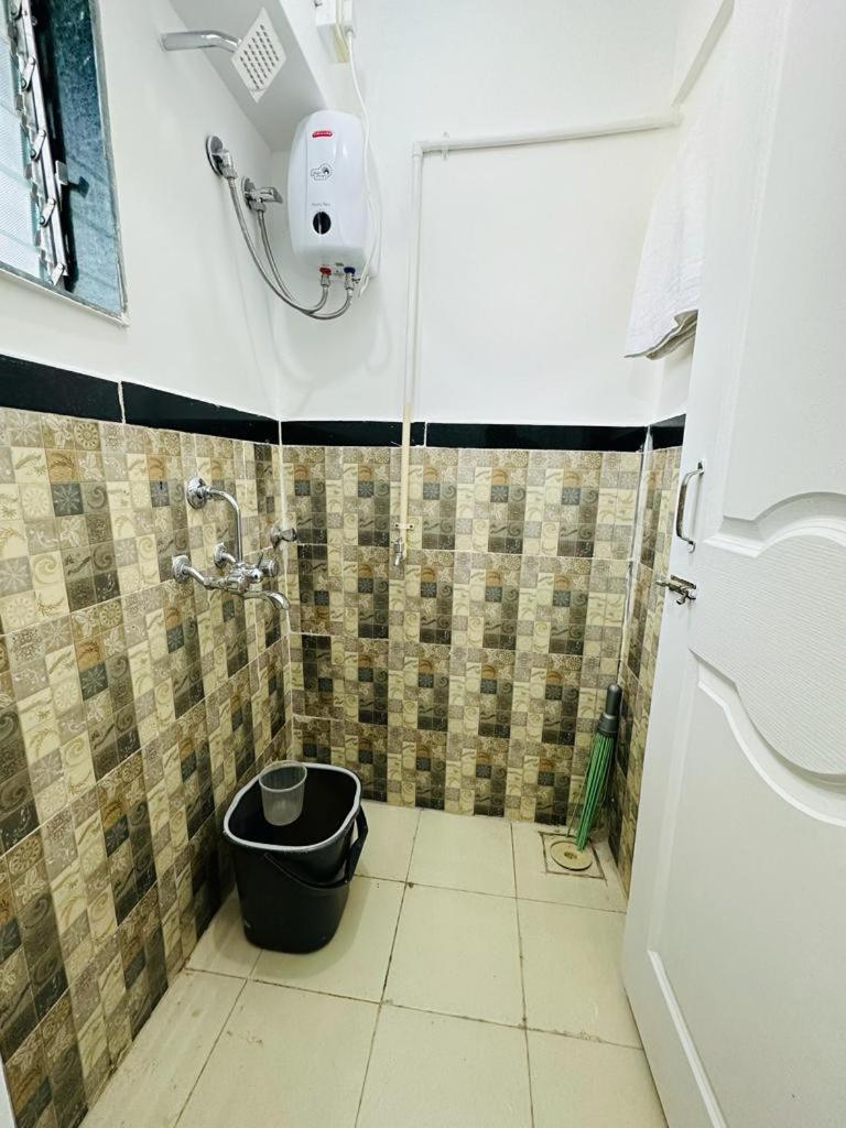 1br Parel Apartment Mumbai