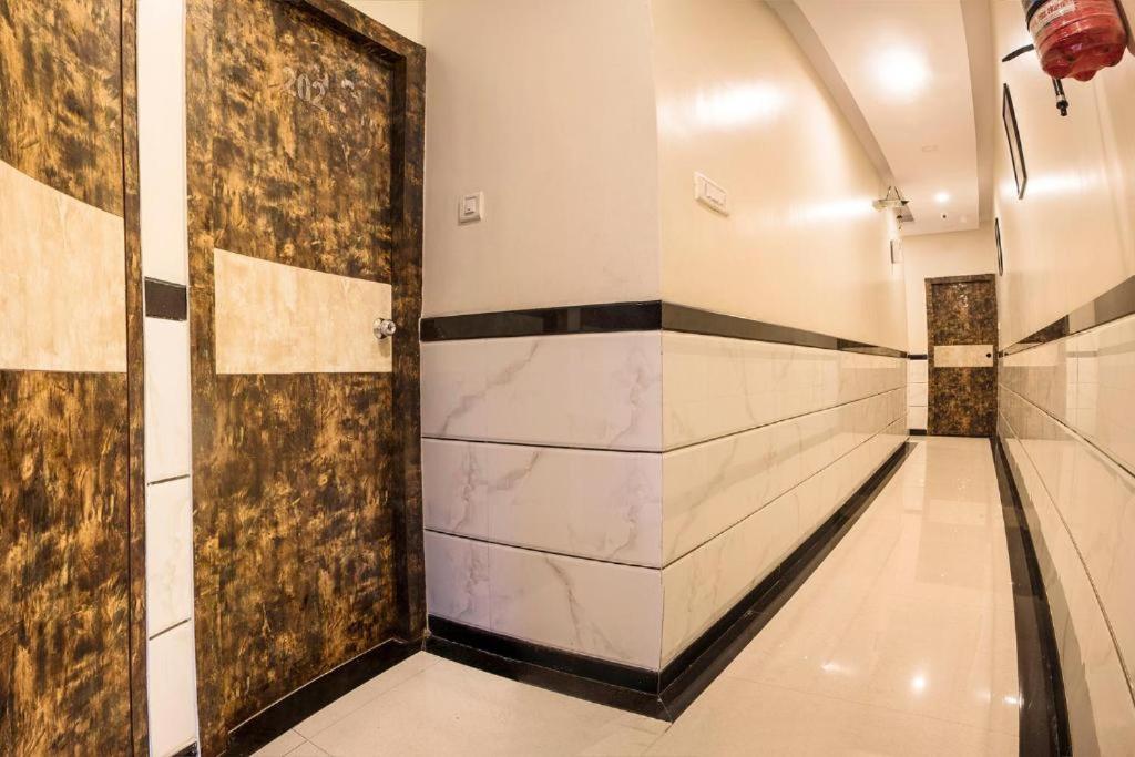 Embassy Grand Near Us Embassy Bkc Hotel