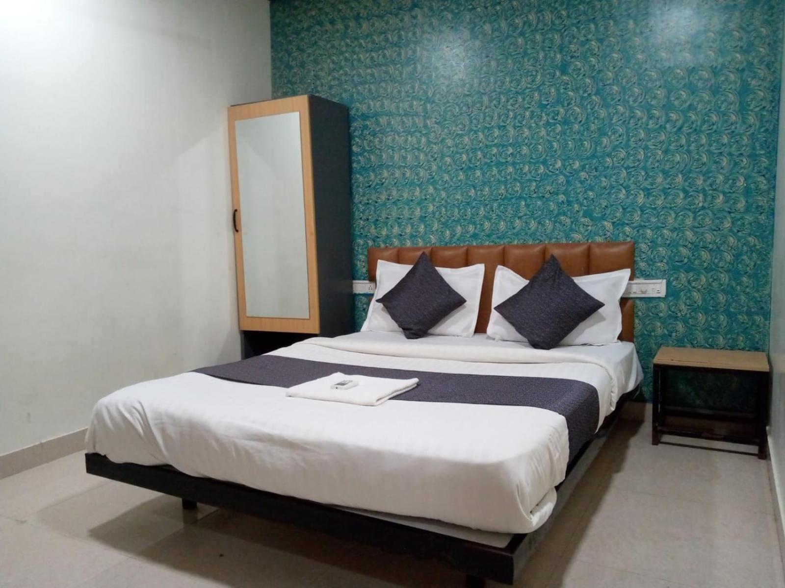 Hotel Tri