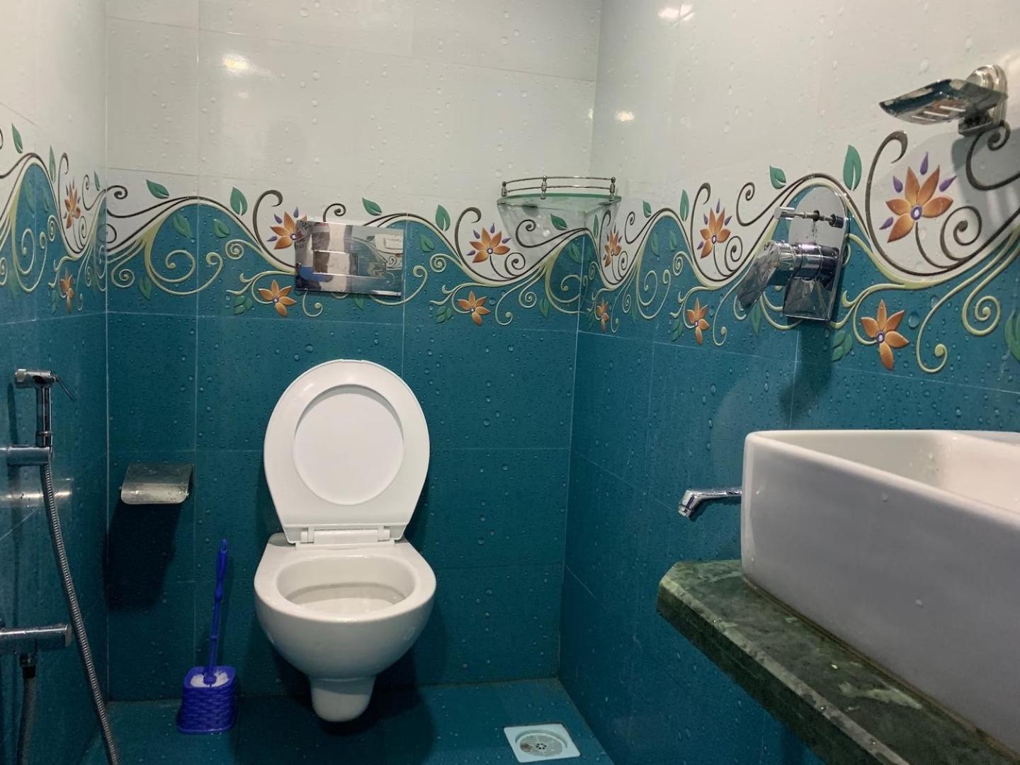 Hostel Neenava Asalpha