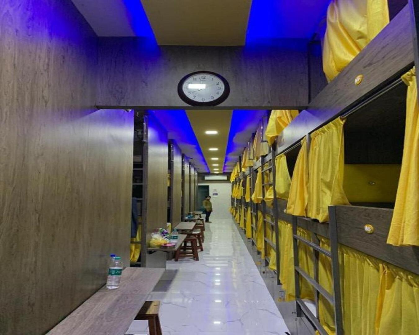 Neenava Asalpha Hostel Mumbai