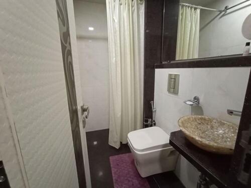 The Majlis - Colaba Hotel