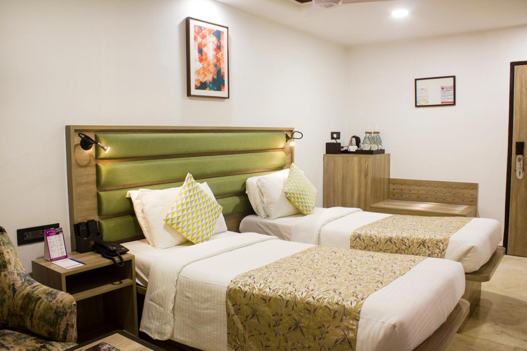Hotel Regenta Place The Emerald Mumbai