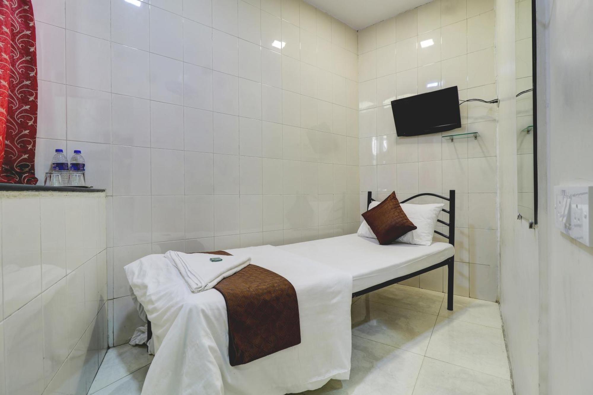 Guest house Shabana - Colaba Causeway Mumbai