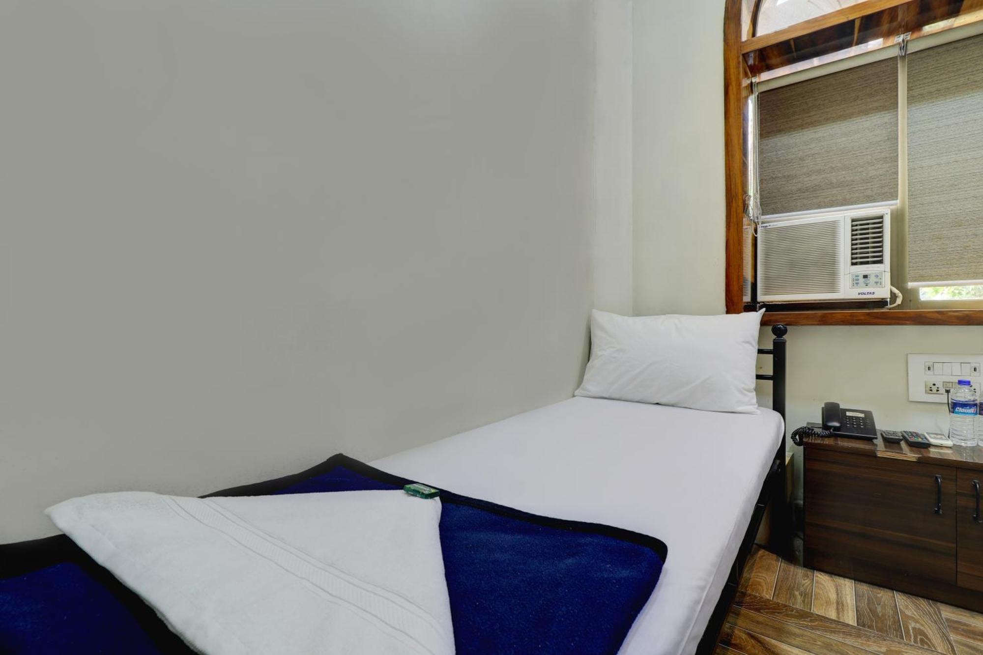 Shabana - Colaba Causeway Guest house 3*