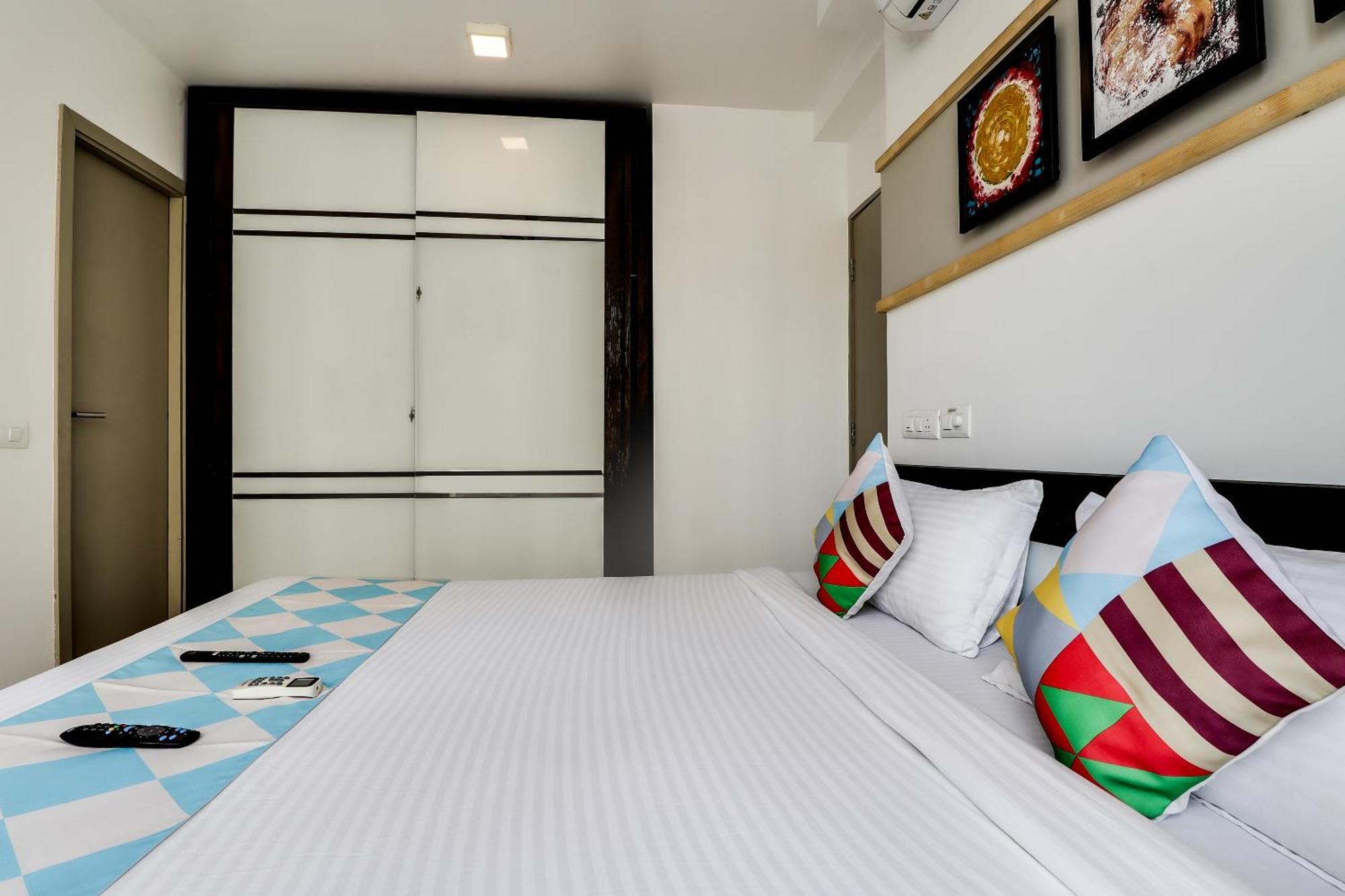 Oyo Elegant Hiranandani 3* Mumbai