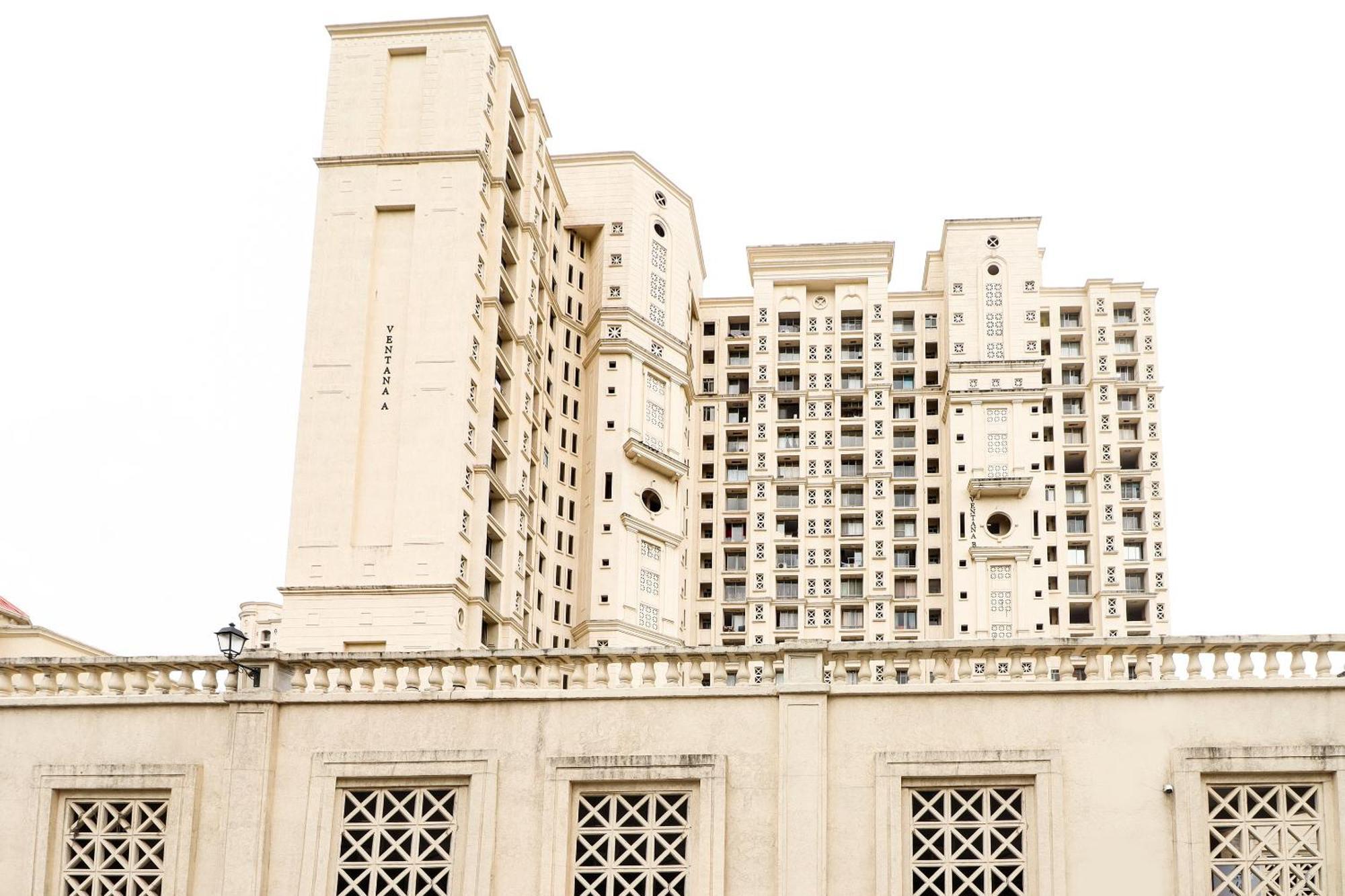 Guest house Oyo Elegant Hiranandani Mumbai