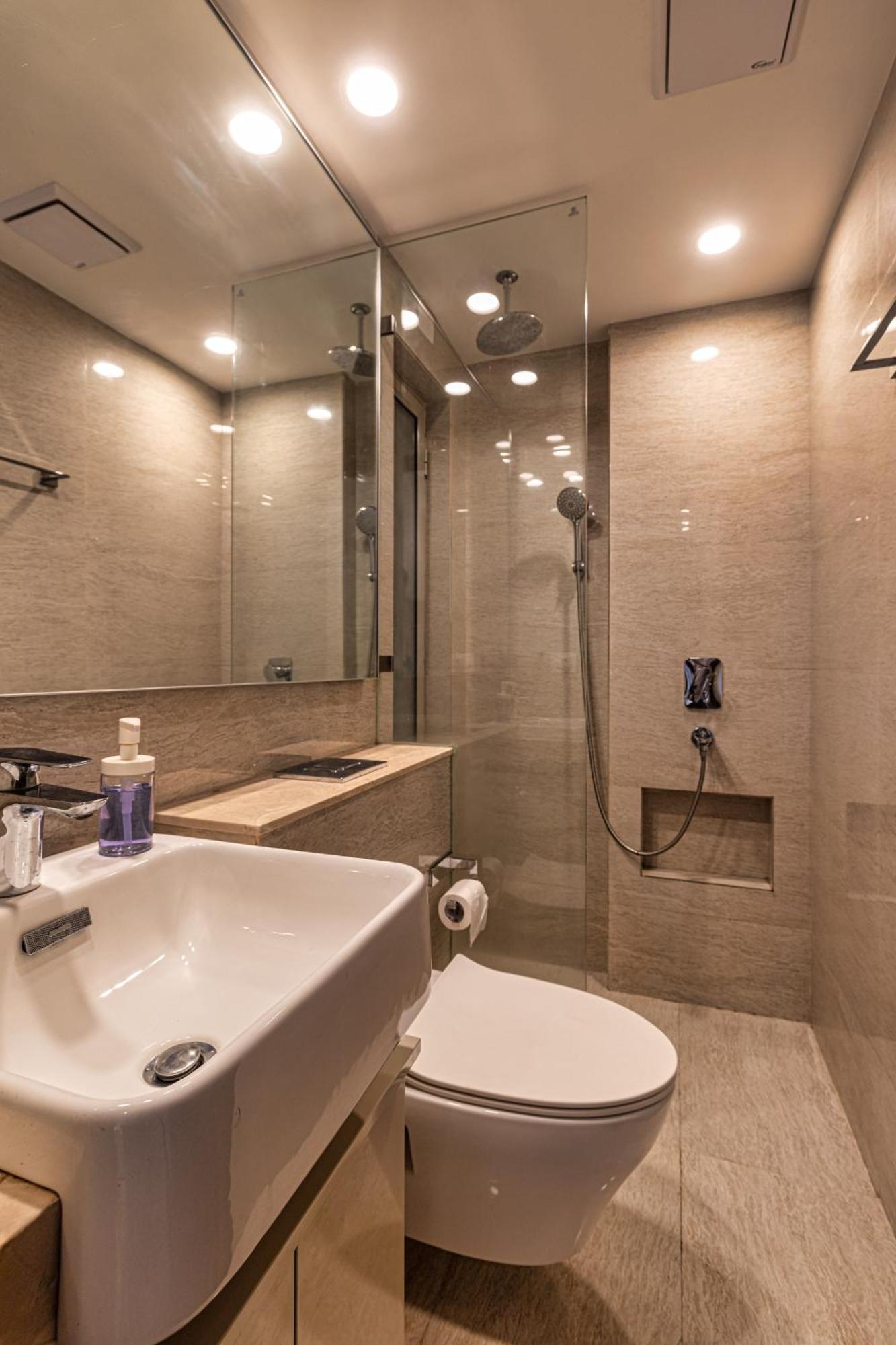 Entire One Bedroom - Hiranandani Gardens, Powai * Mumbai