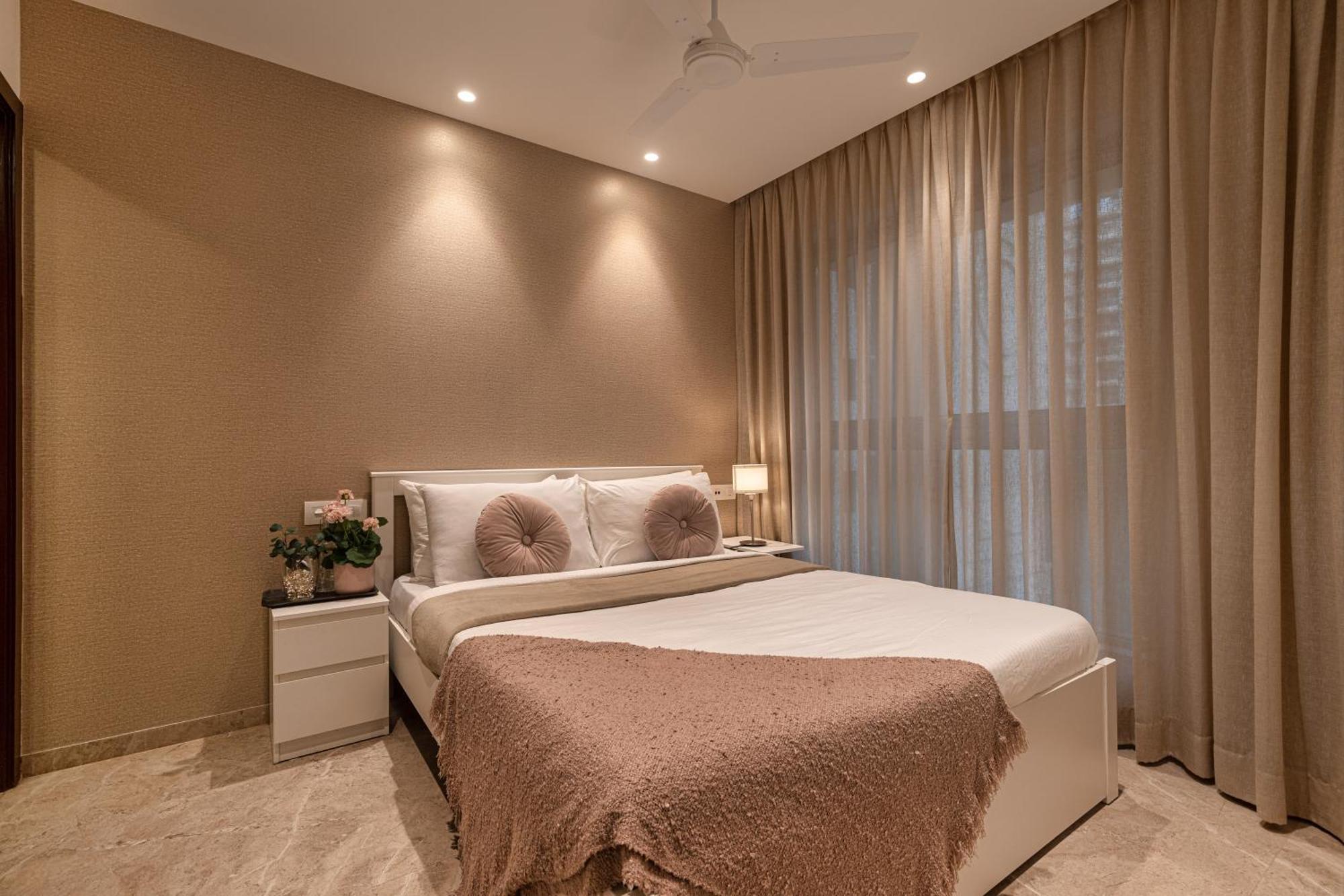 Entire One Bedroom - Hiranandani Gardens, Powai Apartment *