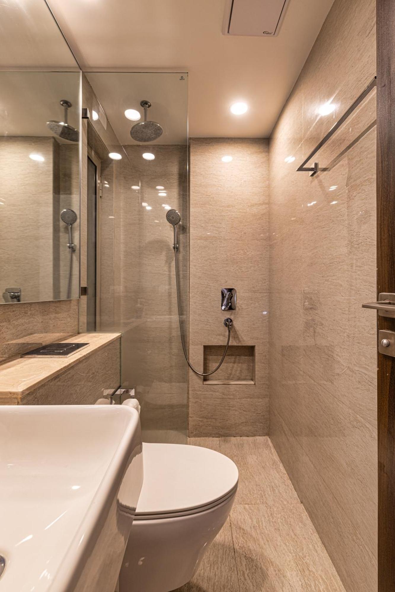 Entire One Bedroom - Hiranandani Gardens, Powai Mumbai